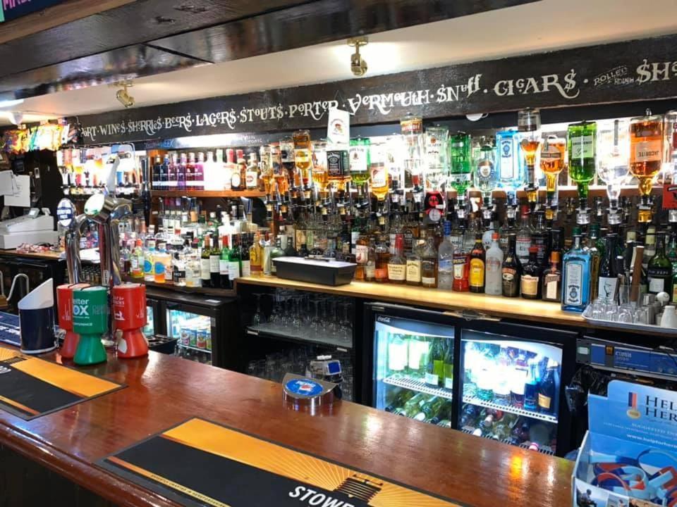 Seaview Inn 팰머스 외부 사진